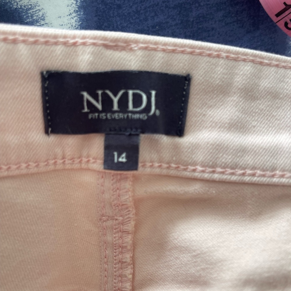NYDJ Not Your Daughter’s Jeans Marilyn Straight Capri Jeans Size 14 Light Pink - Picture 5 of 7